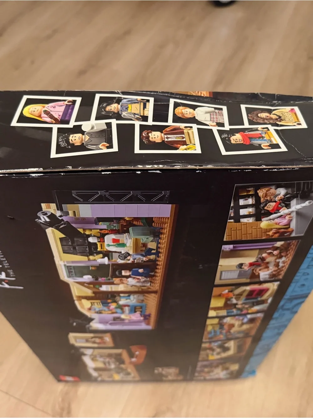 Friends (The Apartments) retired Lego set
